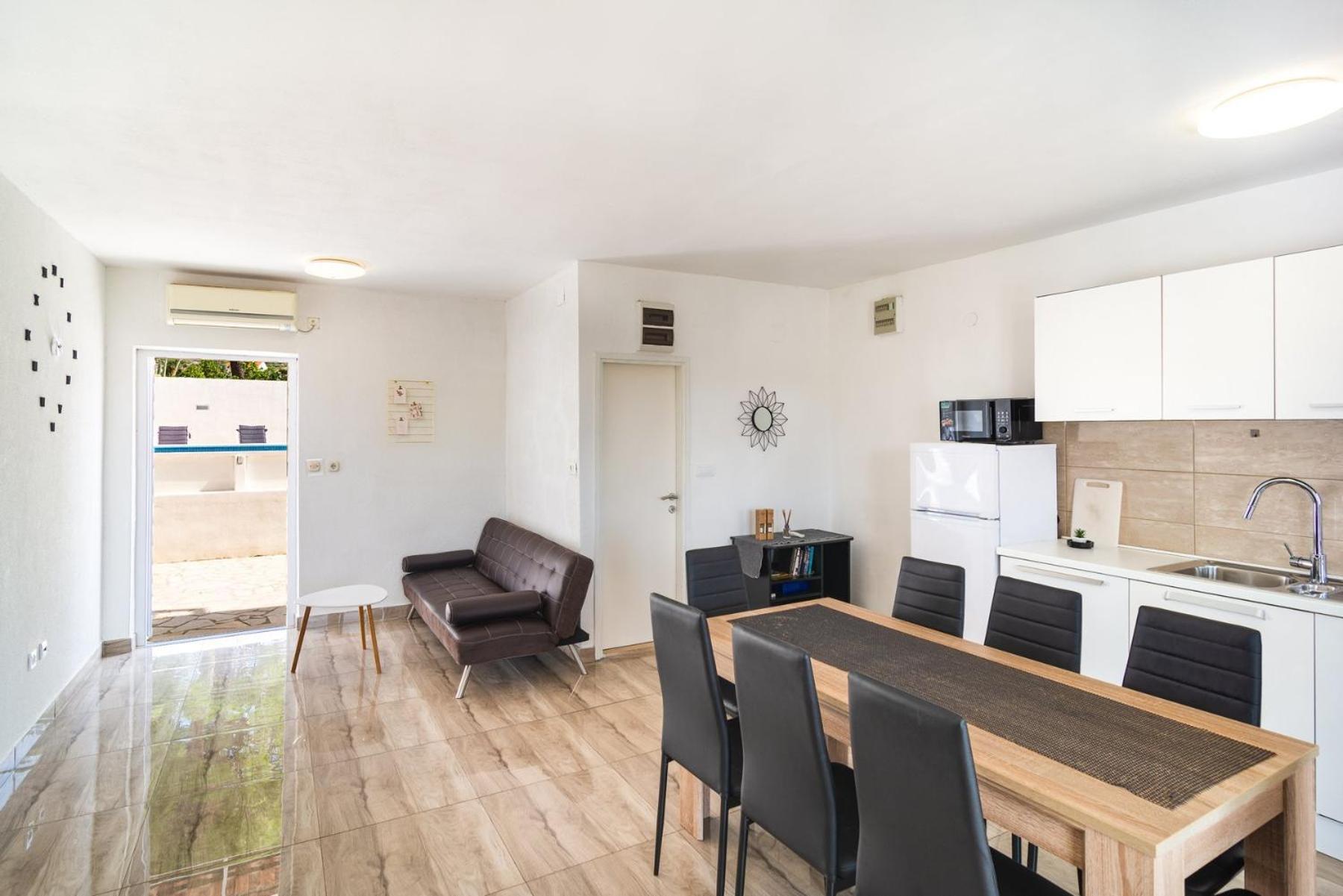 Sea-Views Brazza Apartments With Private Pool Milna (Brac) Exterior foto